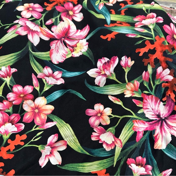 Carmen Marc Valvo Swimsuit One-Shoulder Floral-Print Ruffle One-Piece - Picture 5 of 10